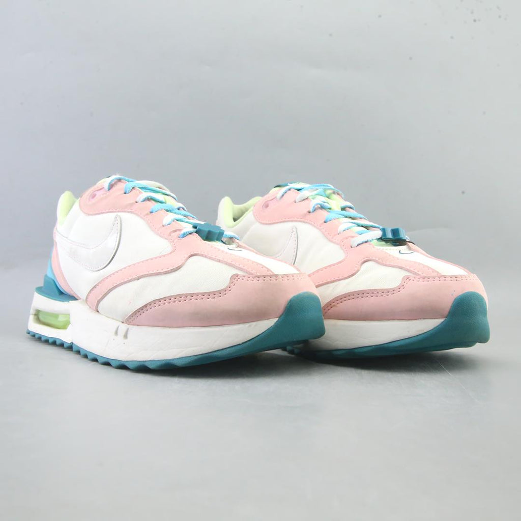 NIKE AIR MAX DAWN