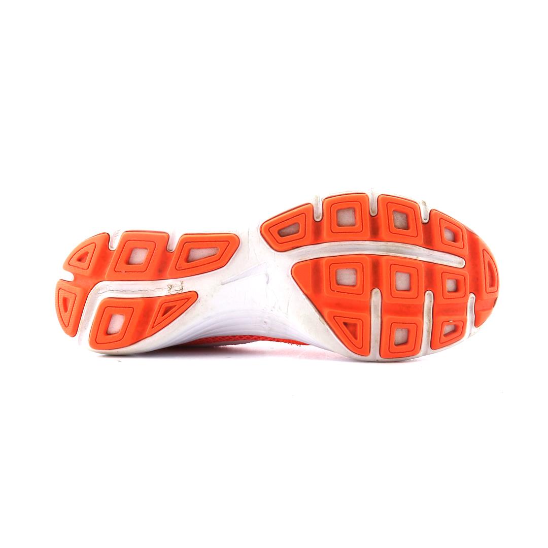 NIKE REVOLUTION 3