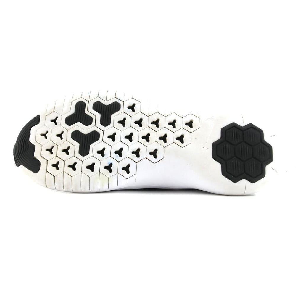 NIKE FREE TR 8