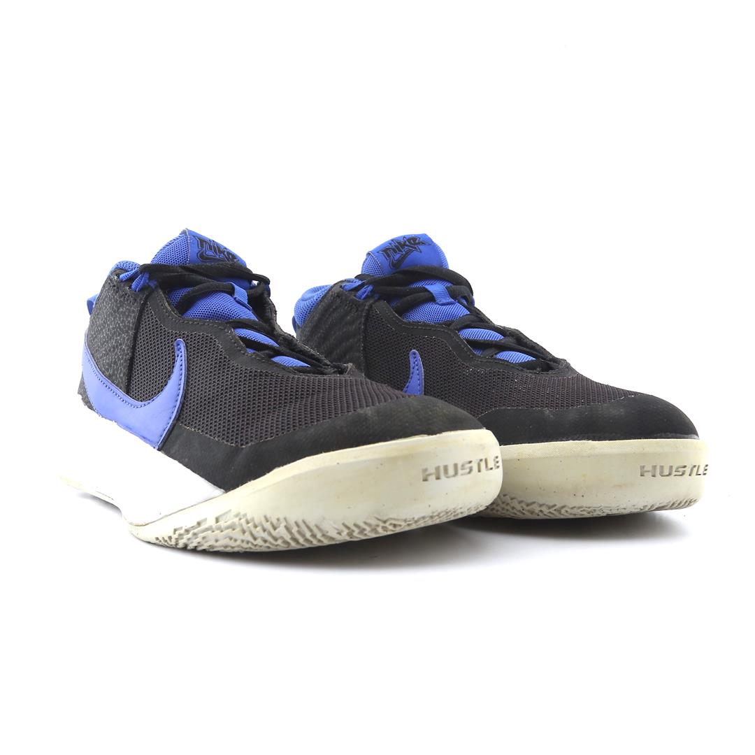 NIKE  HUSTLE D 10