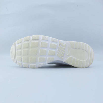 NIKE TANJUN