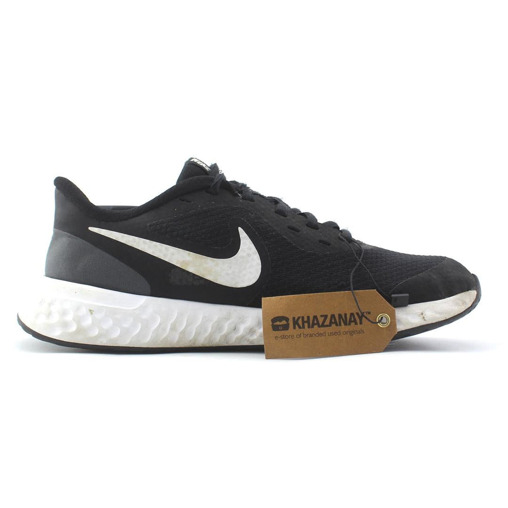 NIKE REVOLUTION 5