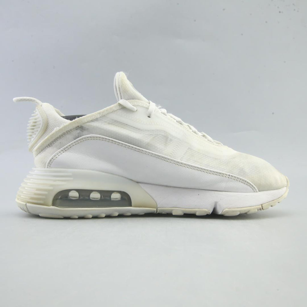 NIKE AIR MAX 2090