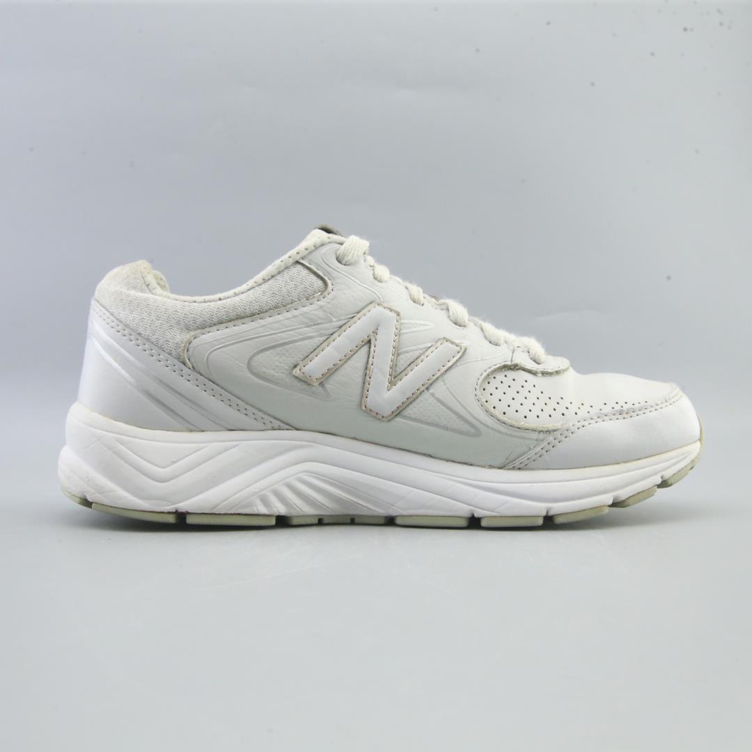 NEW BALANCE 840V2