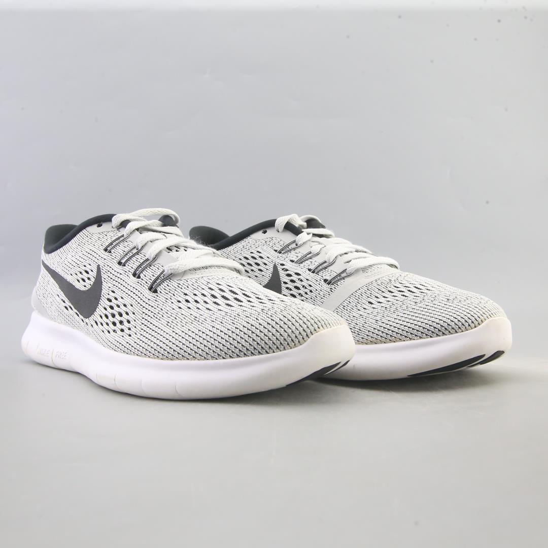 NIKE FREE RN