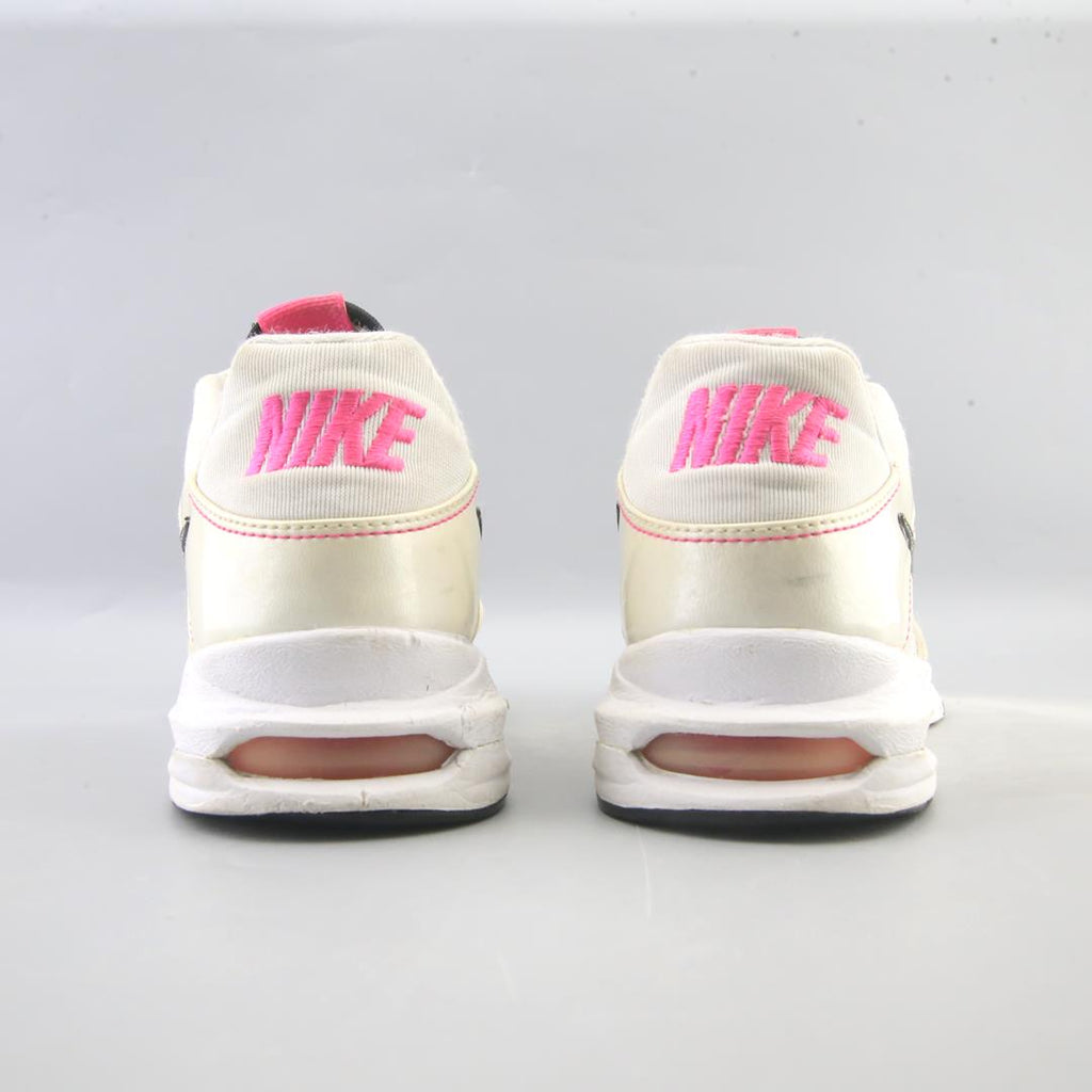 NIKE AIR STRONG