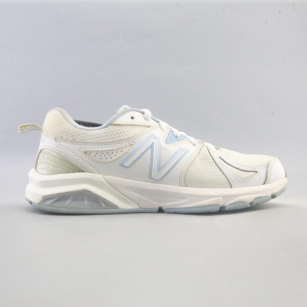 NEW BALANCE 857 V2