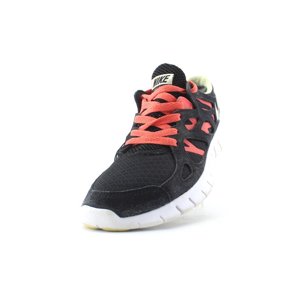 NIKE FREE RN 2