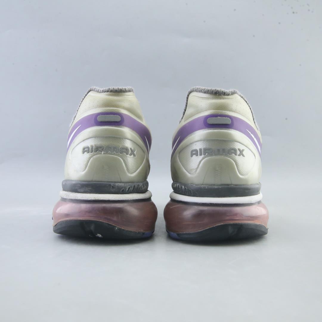 NIKE  AIR MAX 2011