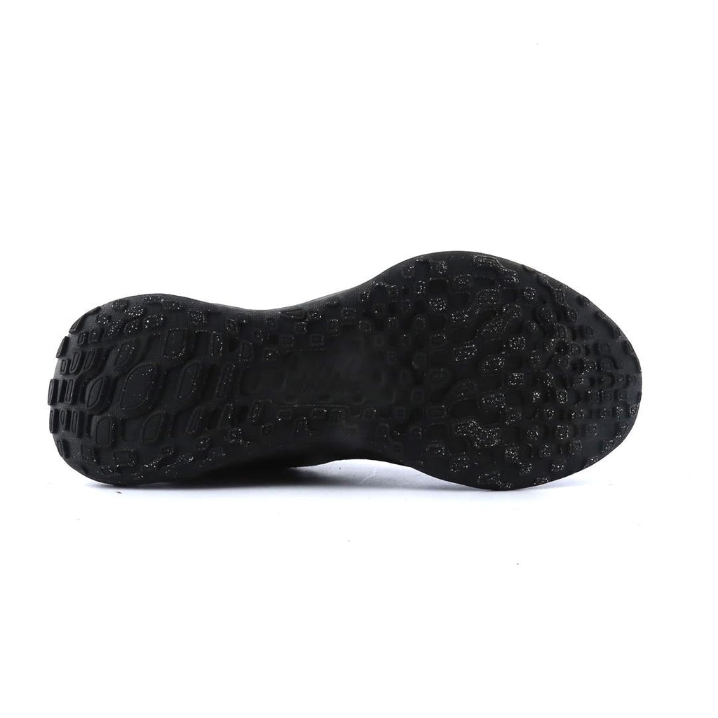 NIKE REVOLUTION 6