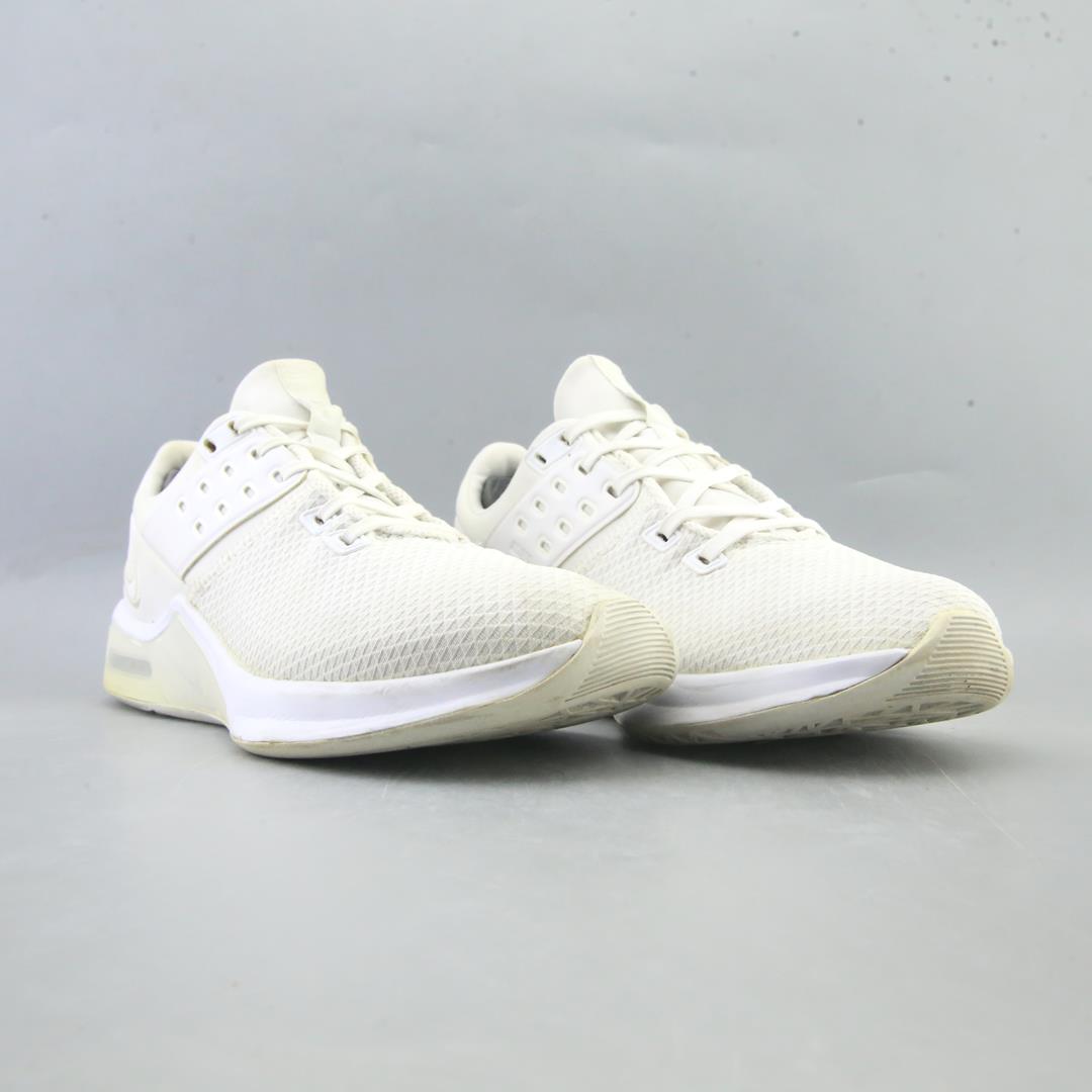 NIKE AIR MAX BELLA TR 4