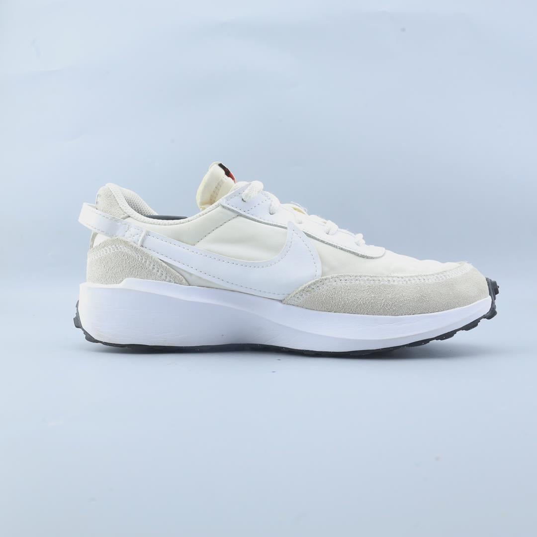 NIKE  WAFFLE DEBUT