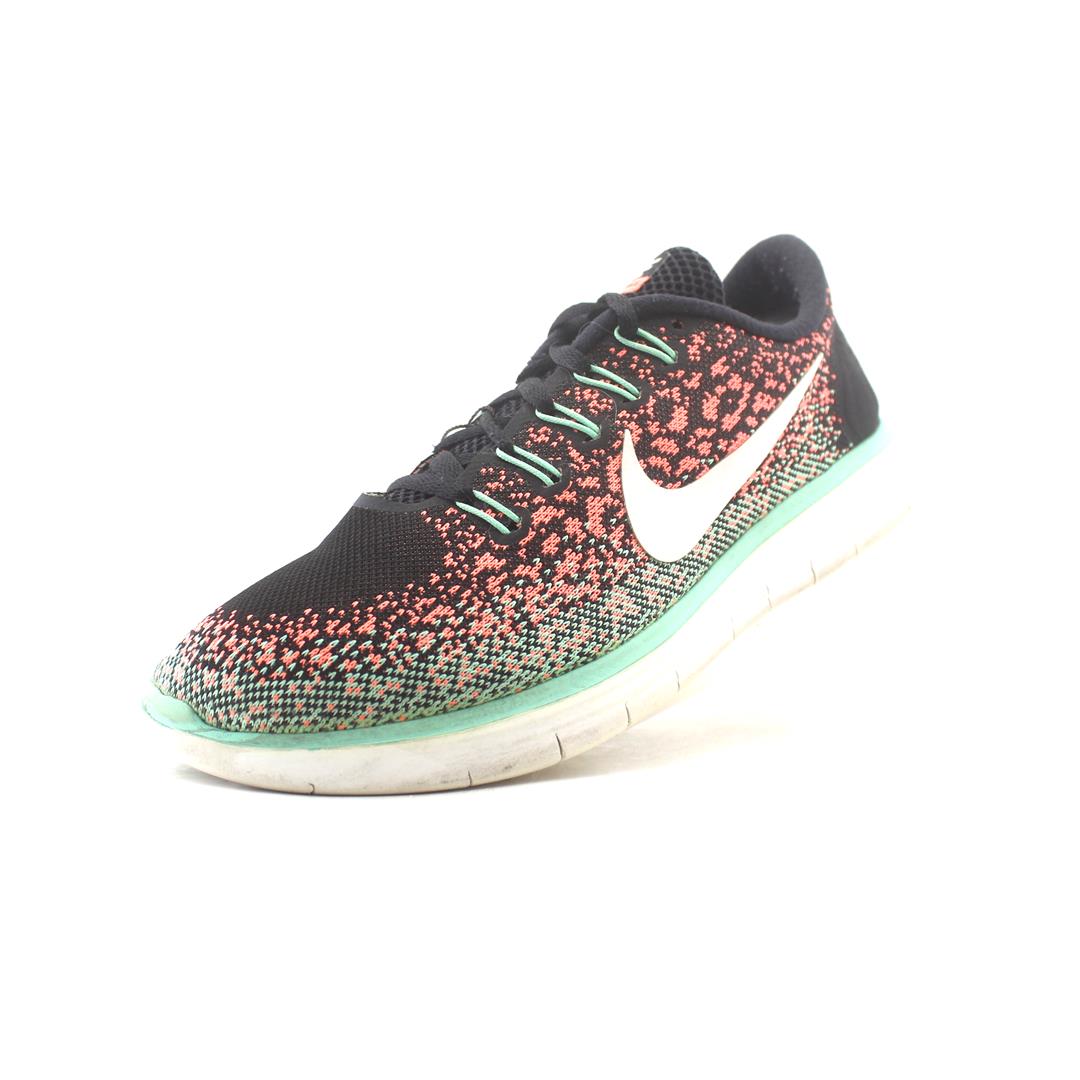 NIKE FREE RN DISTANCE