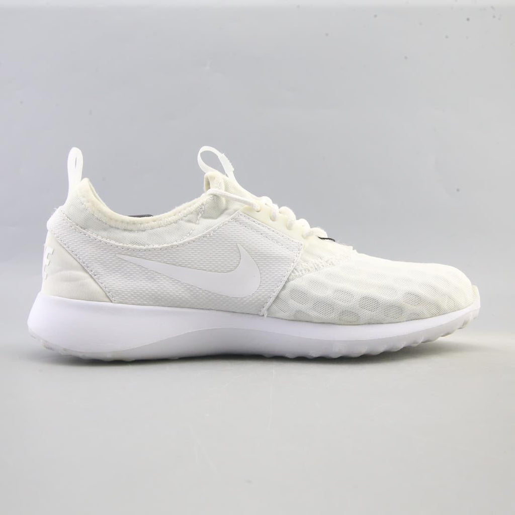 NIKE  JUVENATE