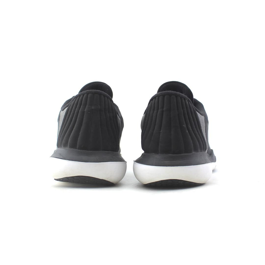 NIKE  FLEX SUPREME TR 5