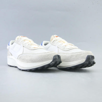 NIKE WAFFLE DEBUT