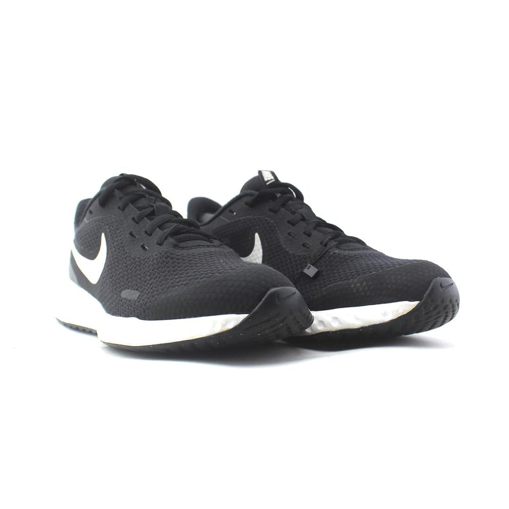 NIKE REVOLUTION 5