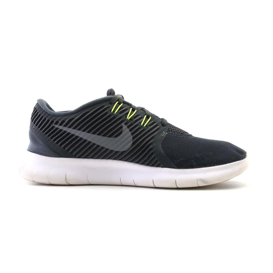 NIKE FREE RN CMTR