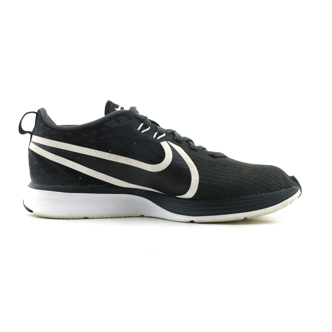 NIKE ZOOM STRIKE 2