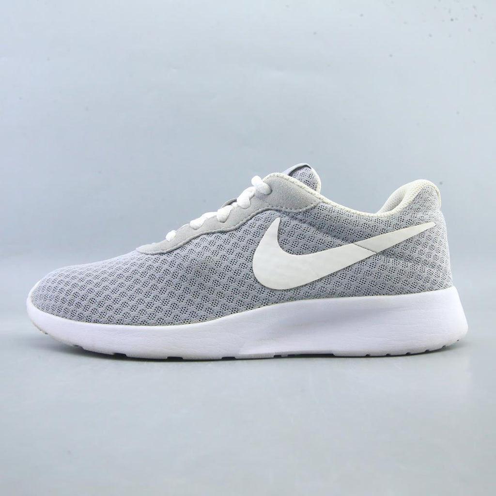 NIKE TANJUN