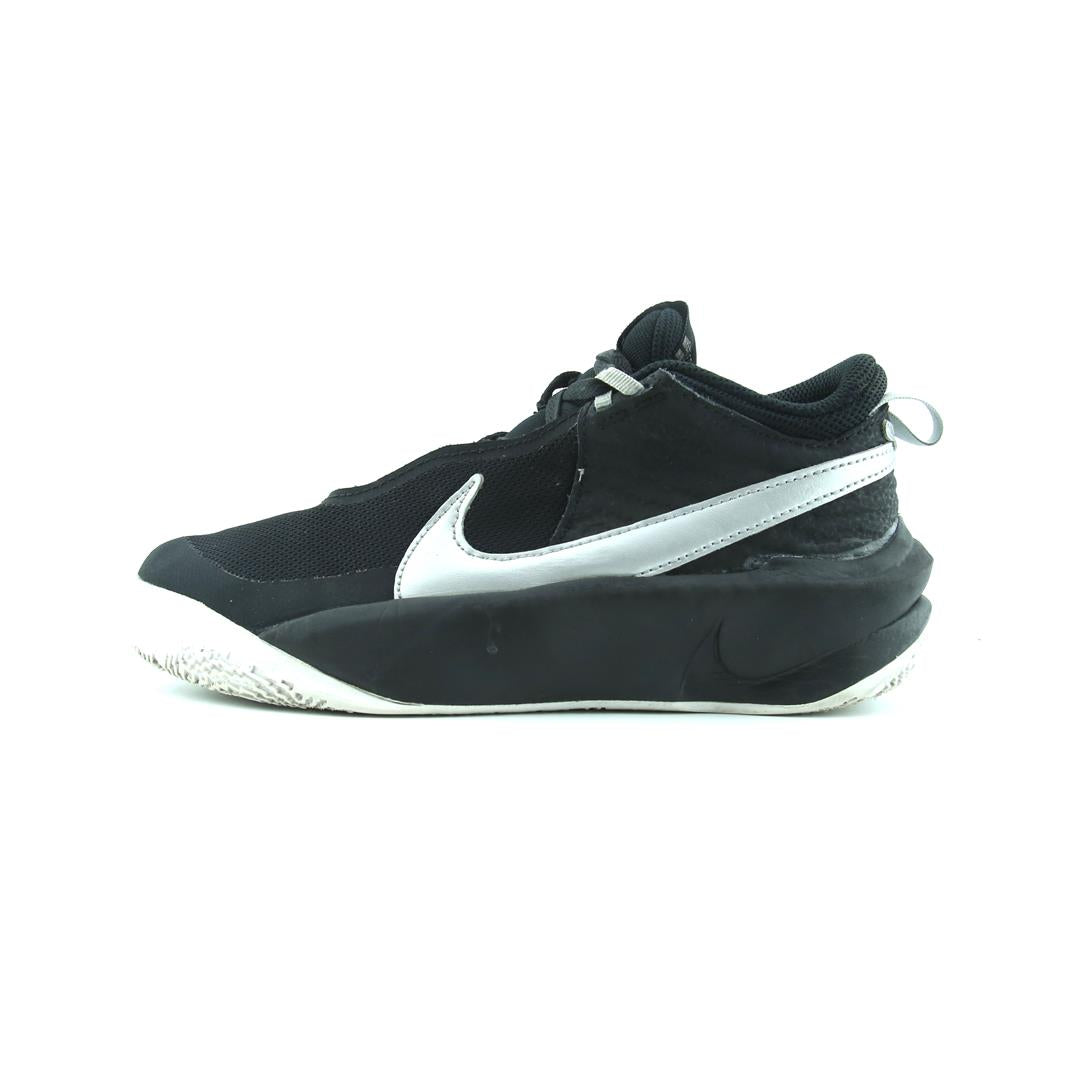 NIKE  TEAM HUSTLE D 10