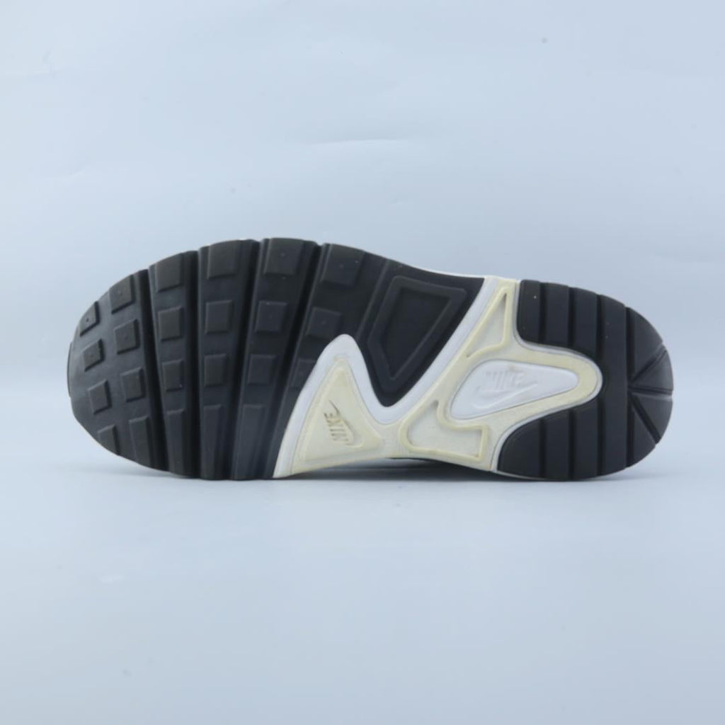 NIKE ATSUMA