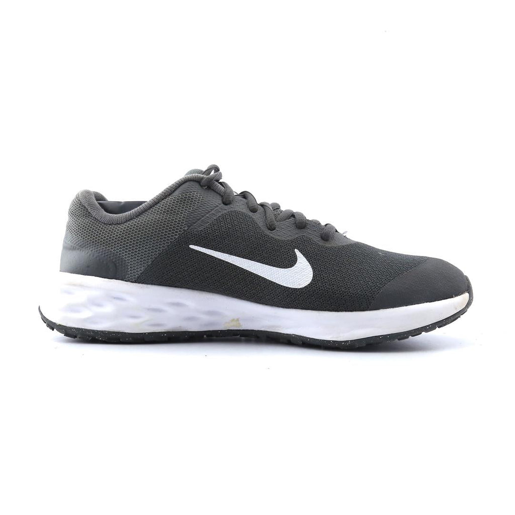 NIKE REVOLUTION 6