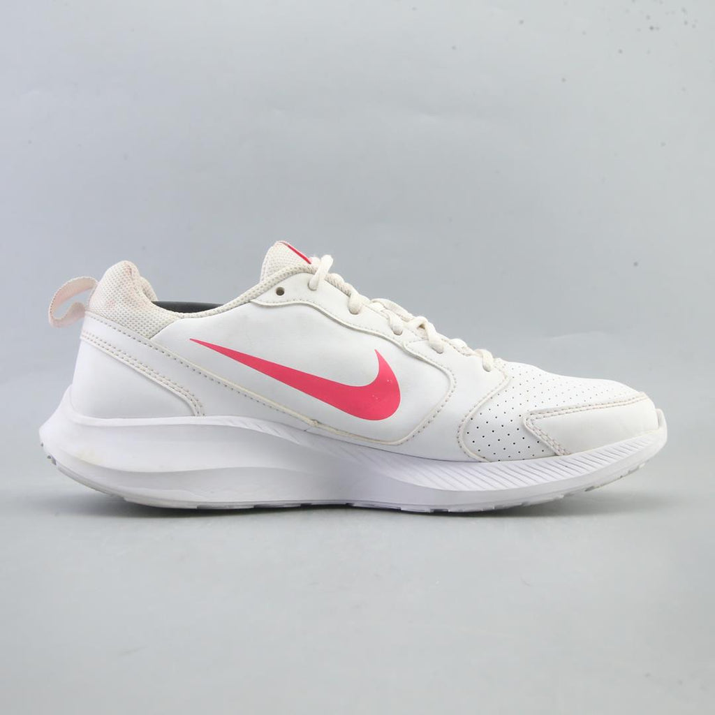 NIKE TODOS
