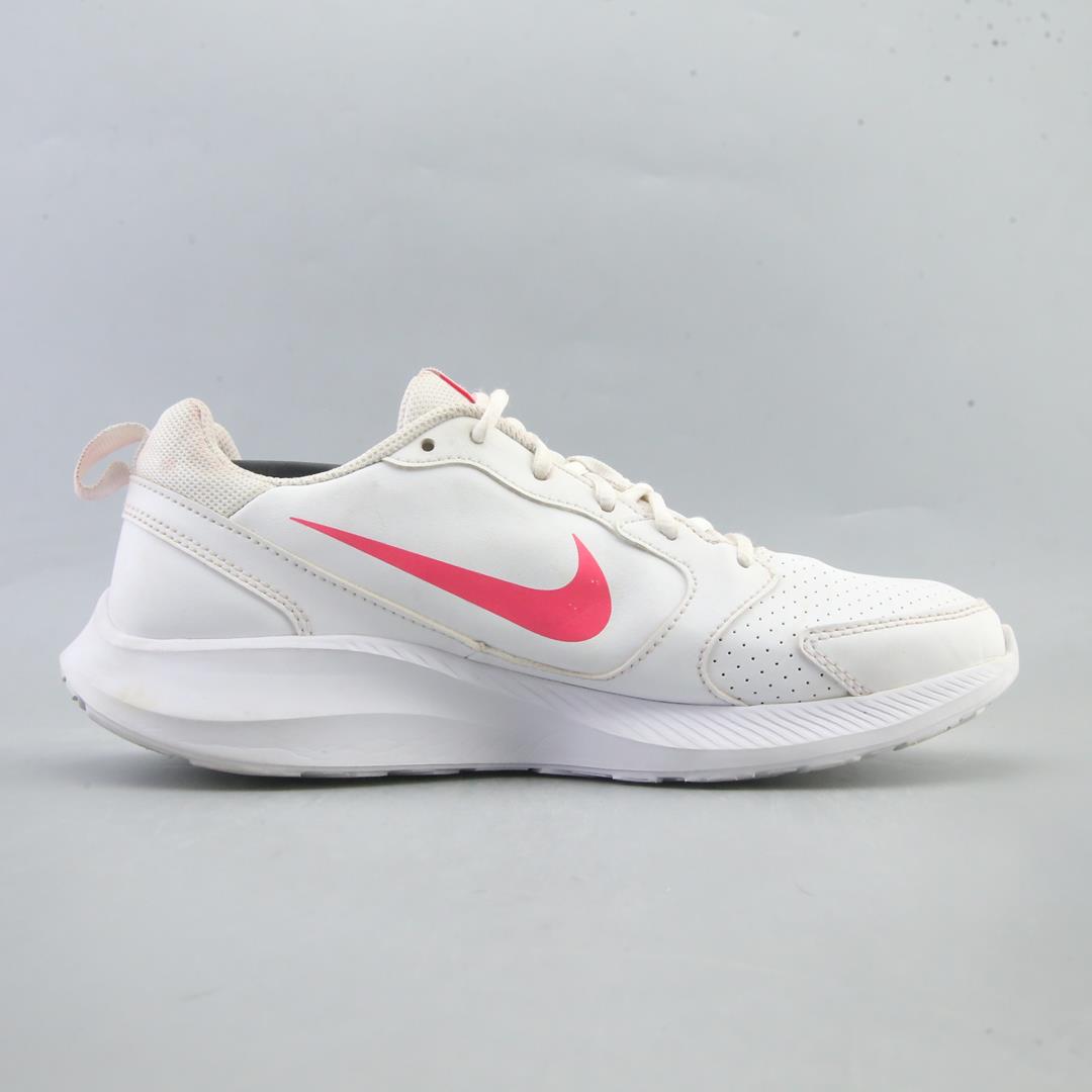 NIKE TODOS