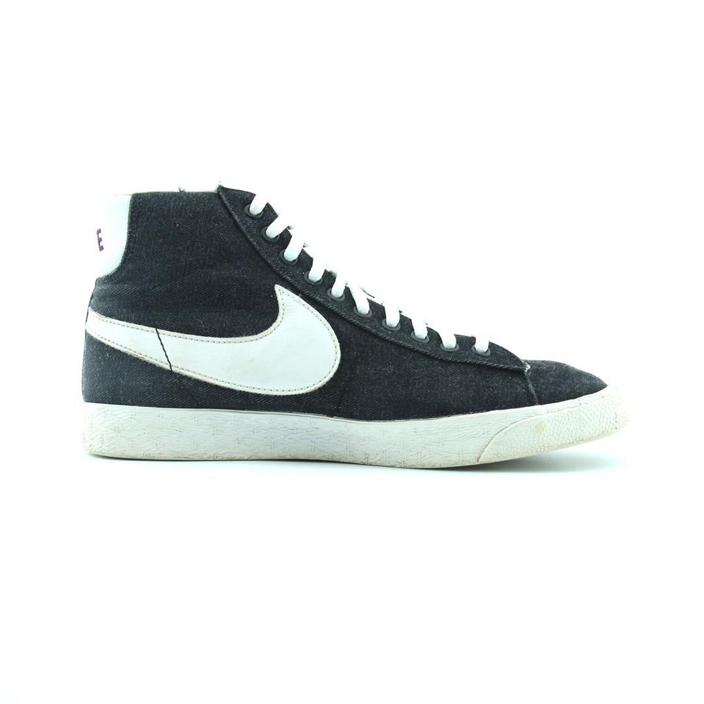 NIKE BLAZER MID