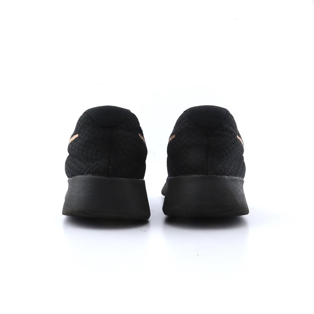 NIKE TANJUN