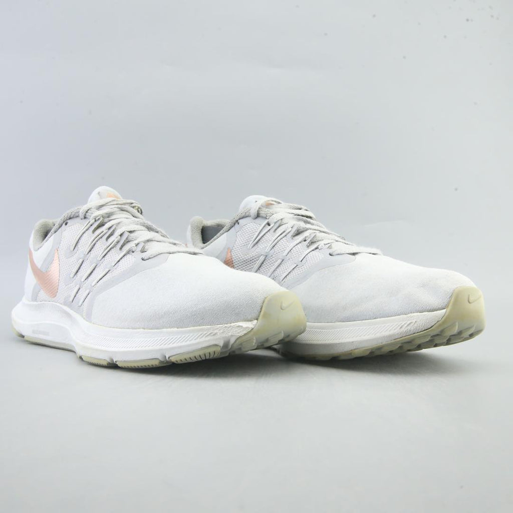 NIKE RUN SWIFT