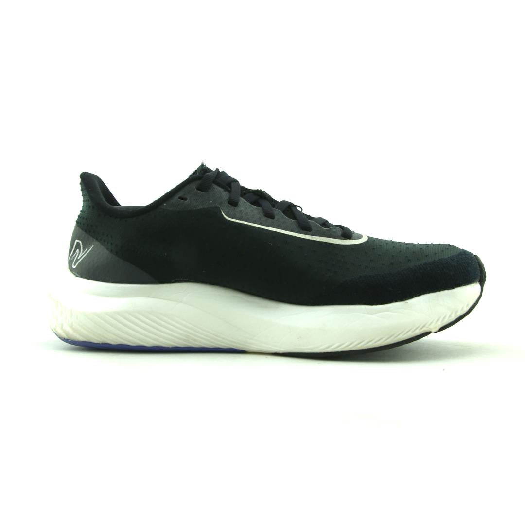 NEW BALANCE FUELCELL REBEL V3