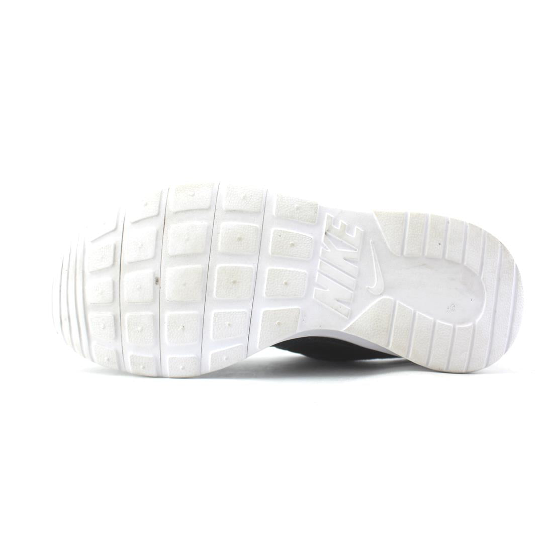 NIKE  TANJUN