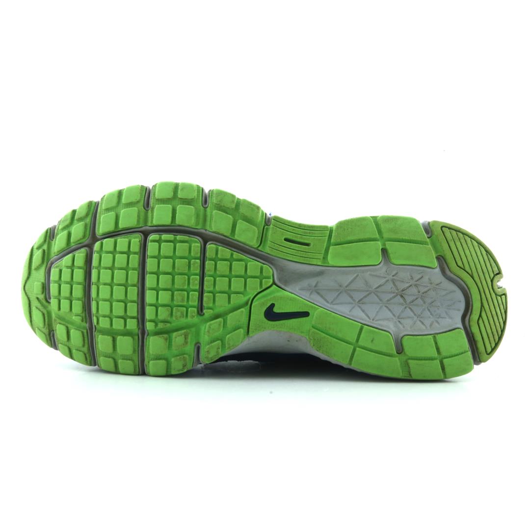 NIKE REVOLUTION 3