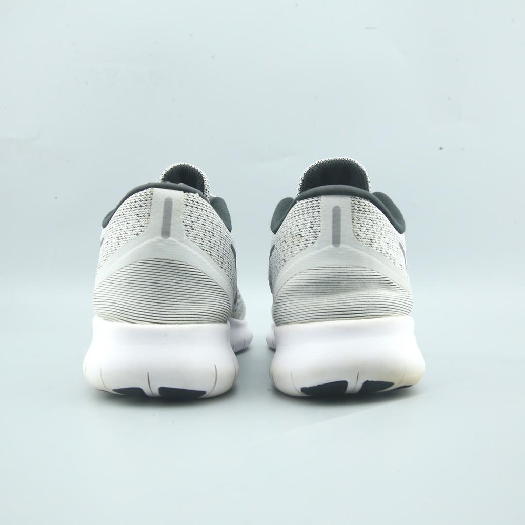NIKE FREE RN