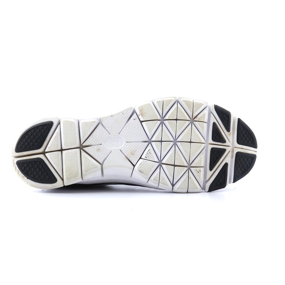 NIKE FLEX ESSENTIAL TR