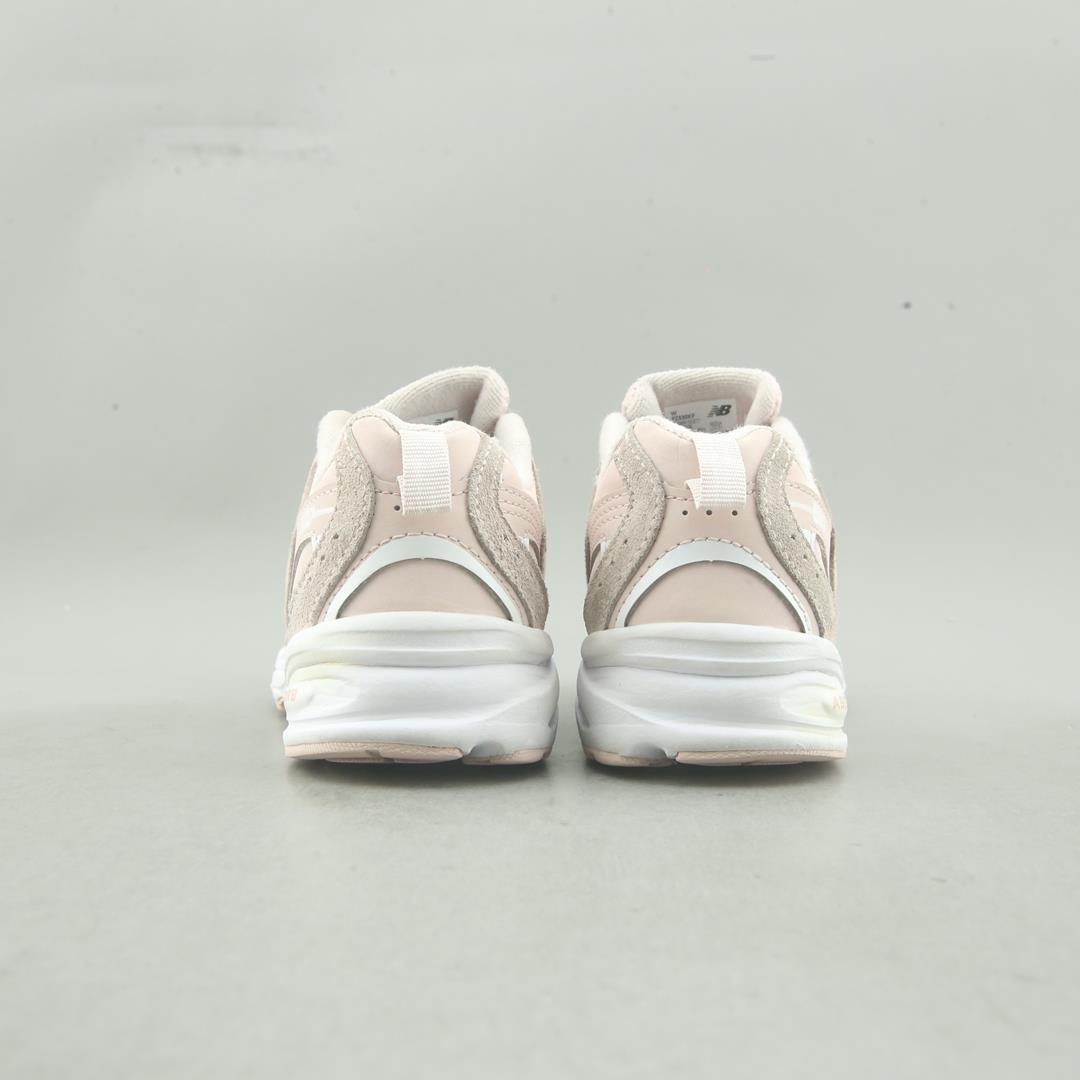 NEW BALANCE 530