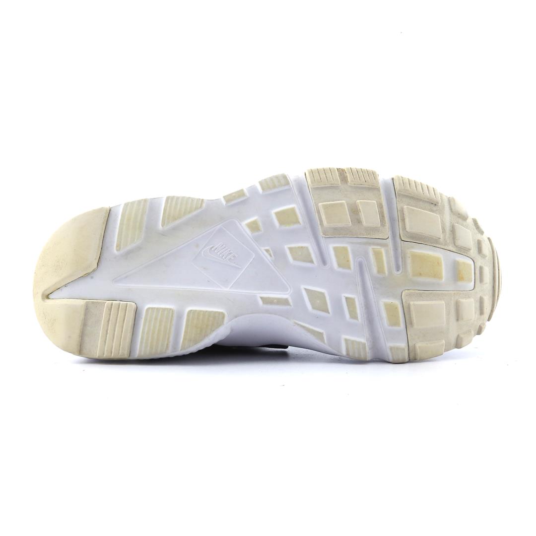 NIKE  HUARACHE RUN