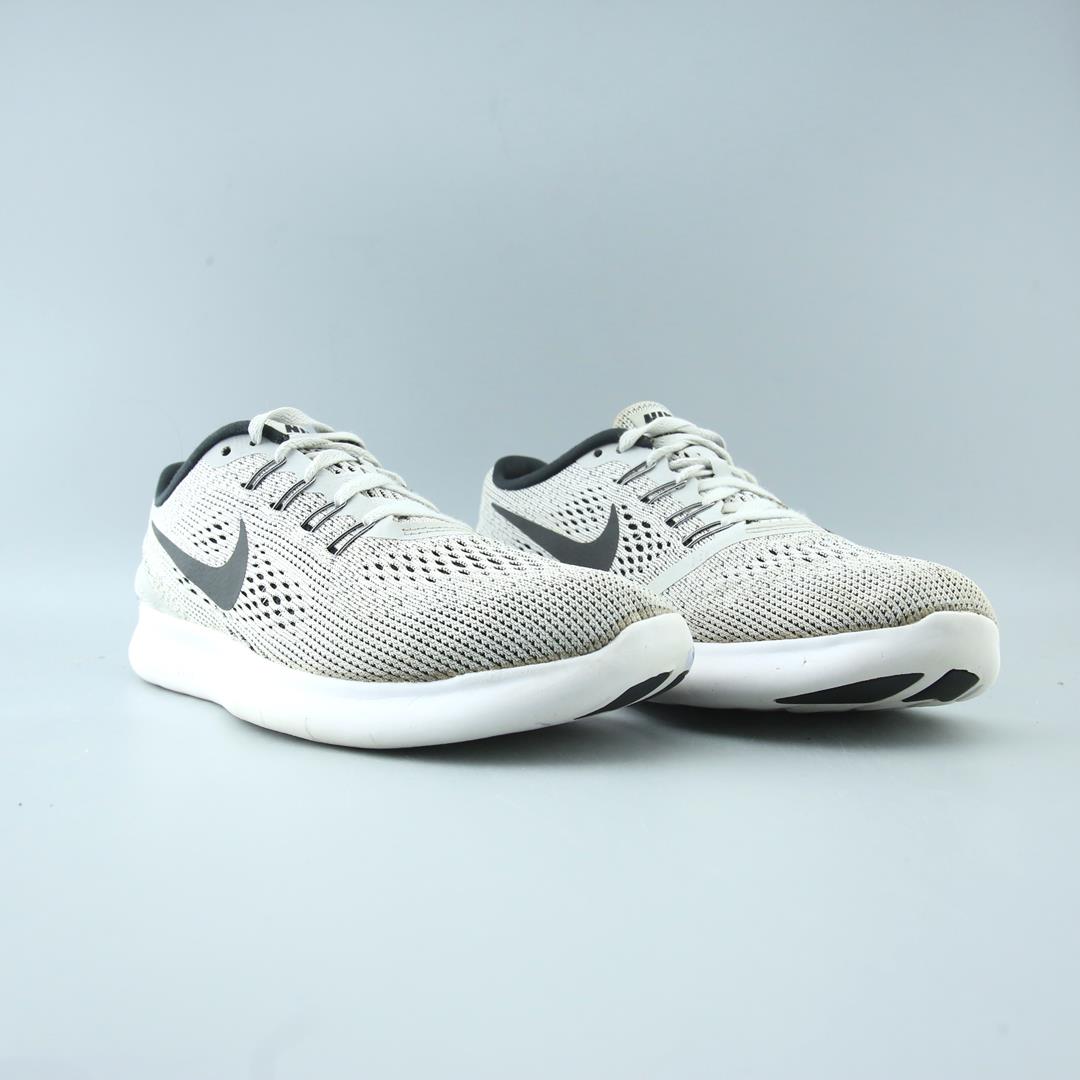 NIKE FREE RN