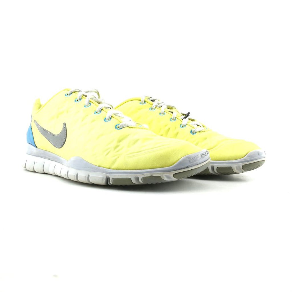 NIKE  FREE TR FIT
