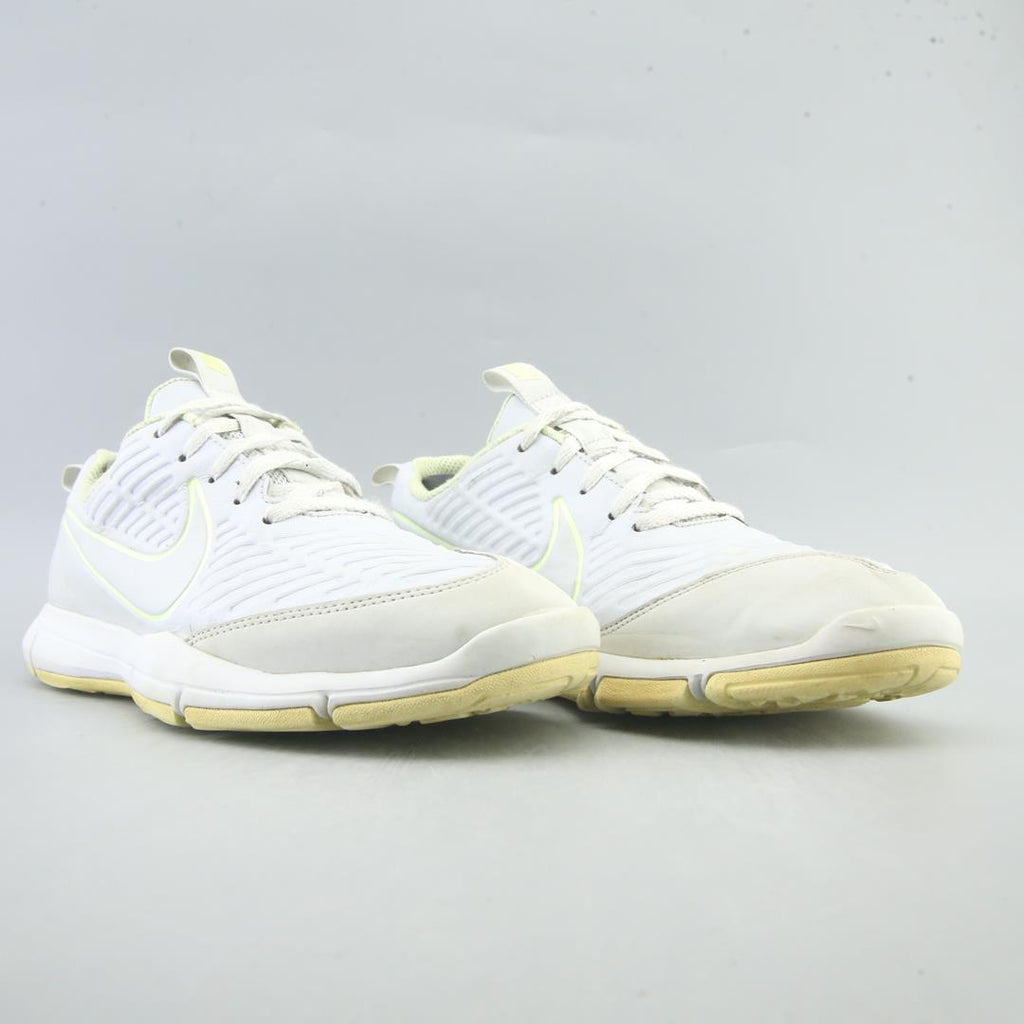 NIKE  EXPLORER 2