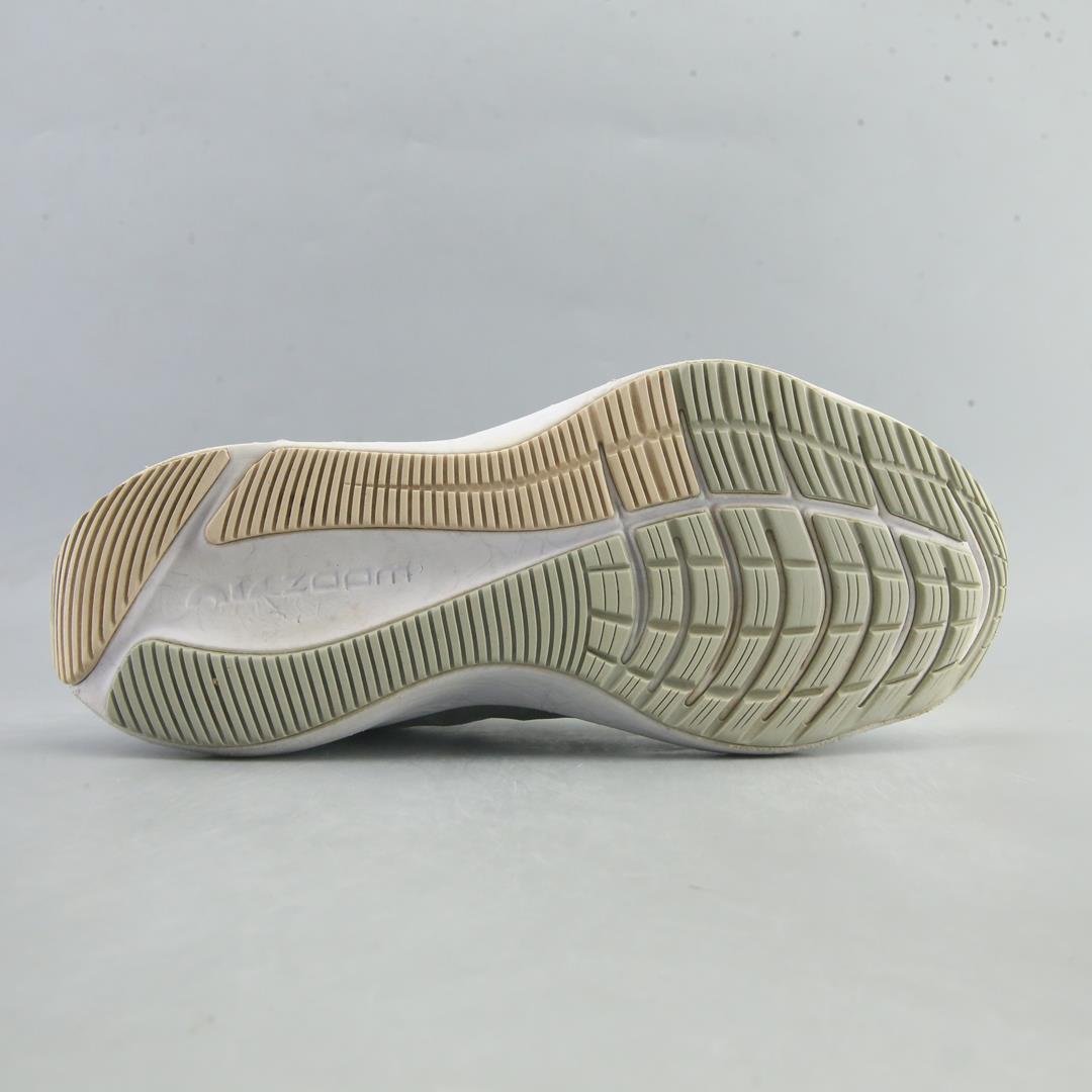 NIKE ZOOM WINFLO 8