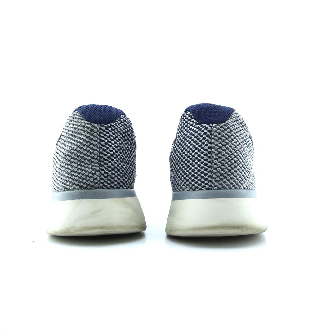 NIKE TANJUN