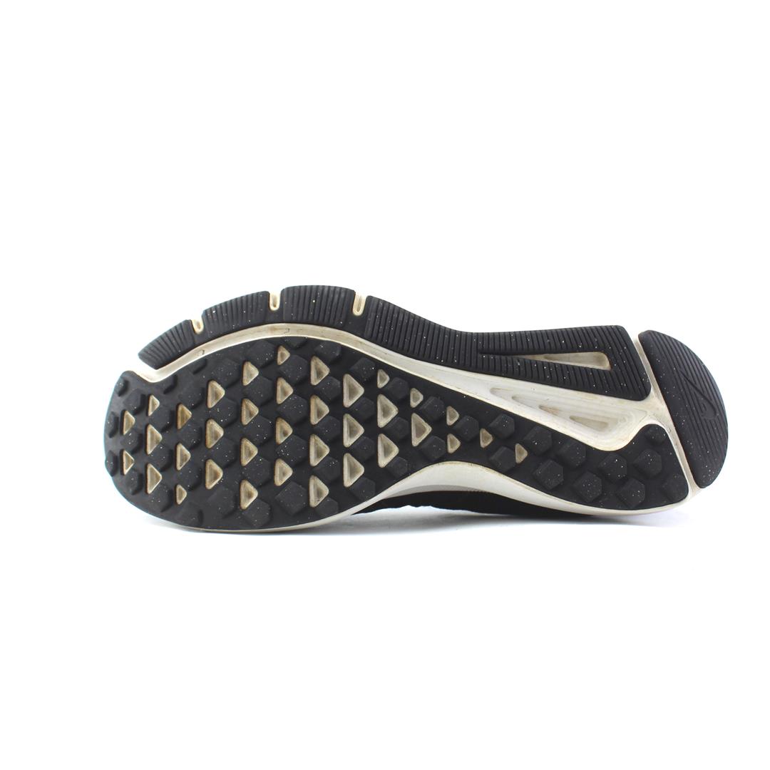 NIKE RUN SWIFT