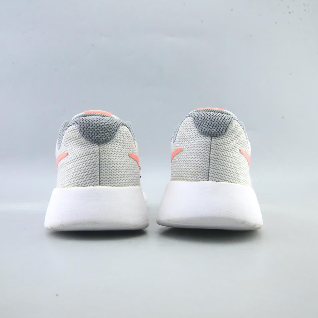 NIKE TANJUN