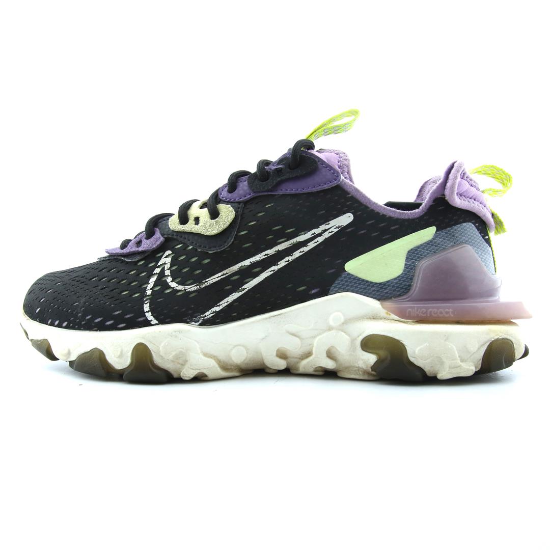 NIKE REACT VISION