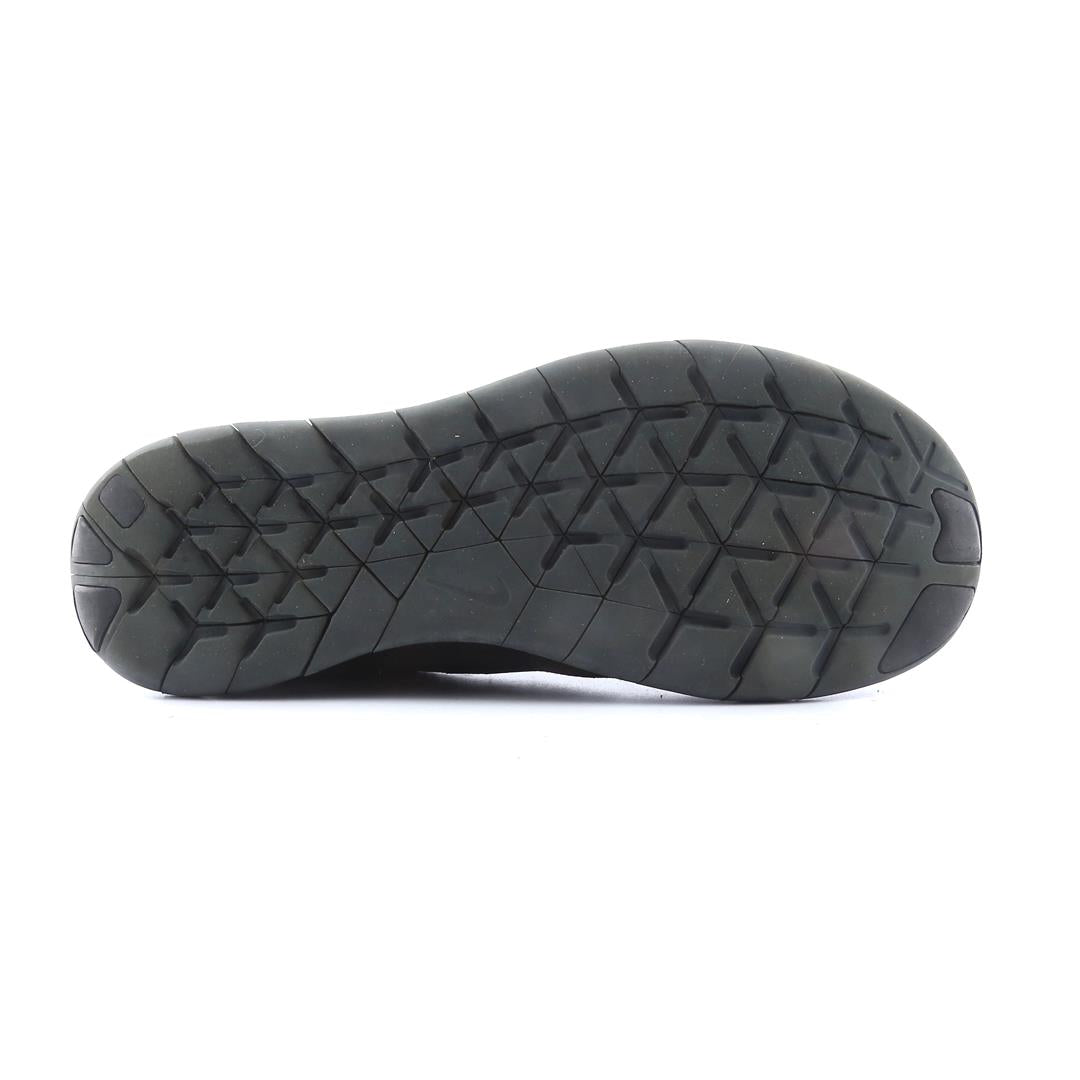 NIKE FREE RUN