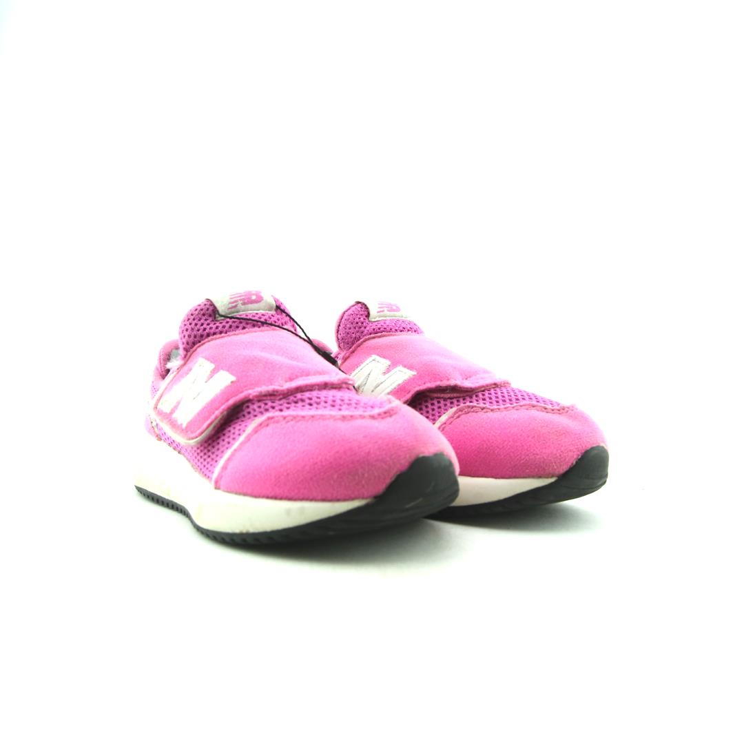 NEW BALANCE 70