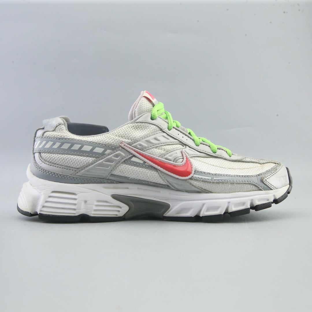 NIKE  INITIATOR